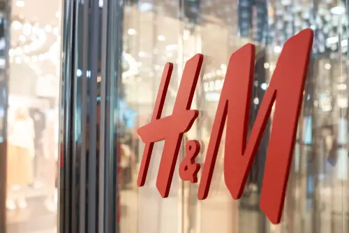 H&M - Must Clothing